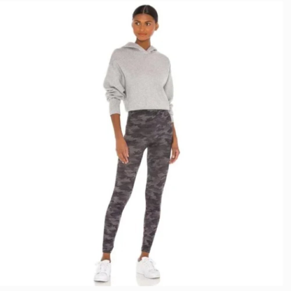 Spanx Look At Me Now Leggings Heathered Gray Black Camo Workout Size Xsmall
